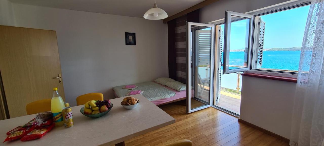 Apartmani Gizela Donji Seget Eksteriør bilde
