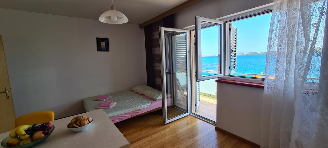 Apartmani Gizela Donji Seget Eksteriør bilde