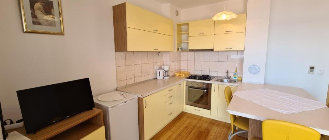 Apartmani Gizela Donji Seget Rom bilde