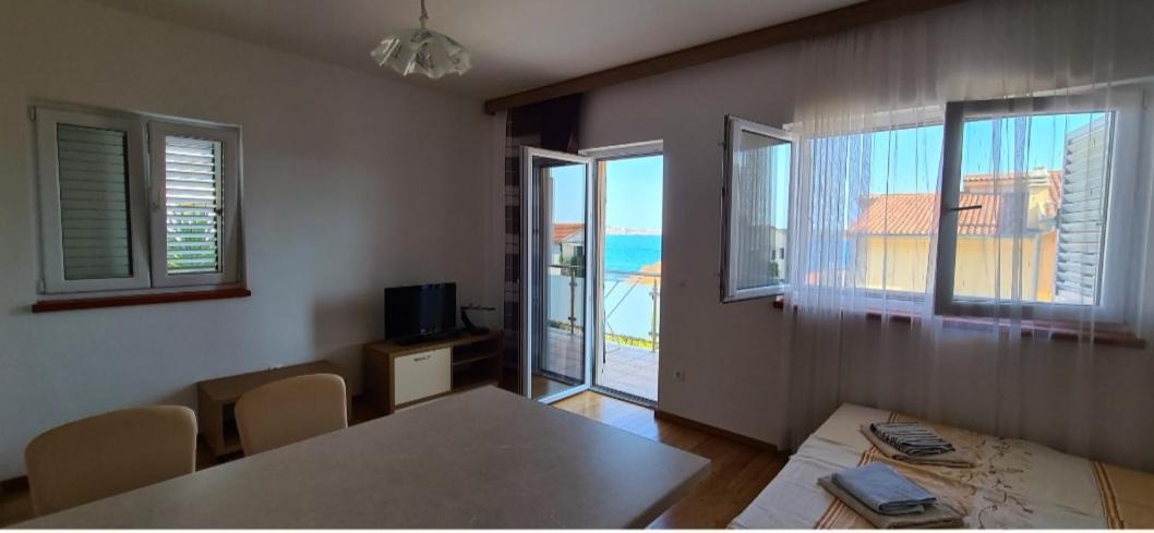 Apartmani Gizela Donji Seget Rom bilde
