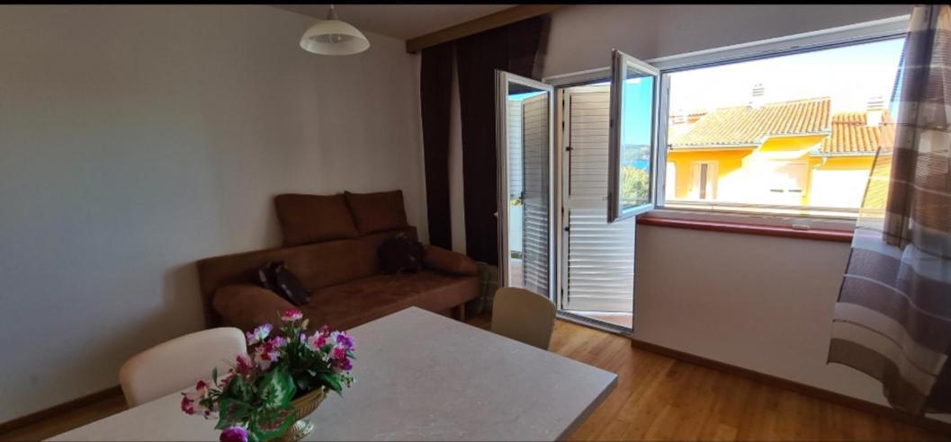 Apartmani Gizela Donji Seget Rom bilde
